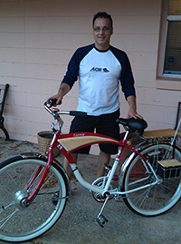 Hiram and his red ebike